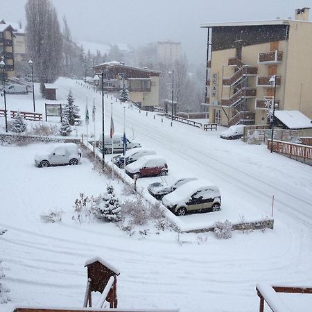 Hotel Les Flocons Le Sauze Exterior photo